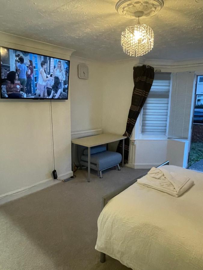 Alder En-Suites Self-Catering With Private Shower 1 Southampton Dış mekan fotoğraf